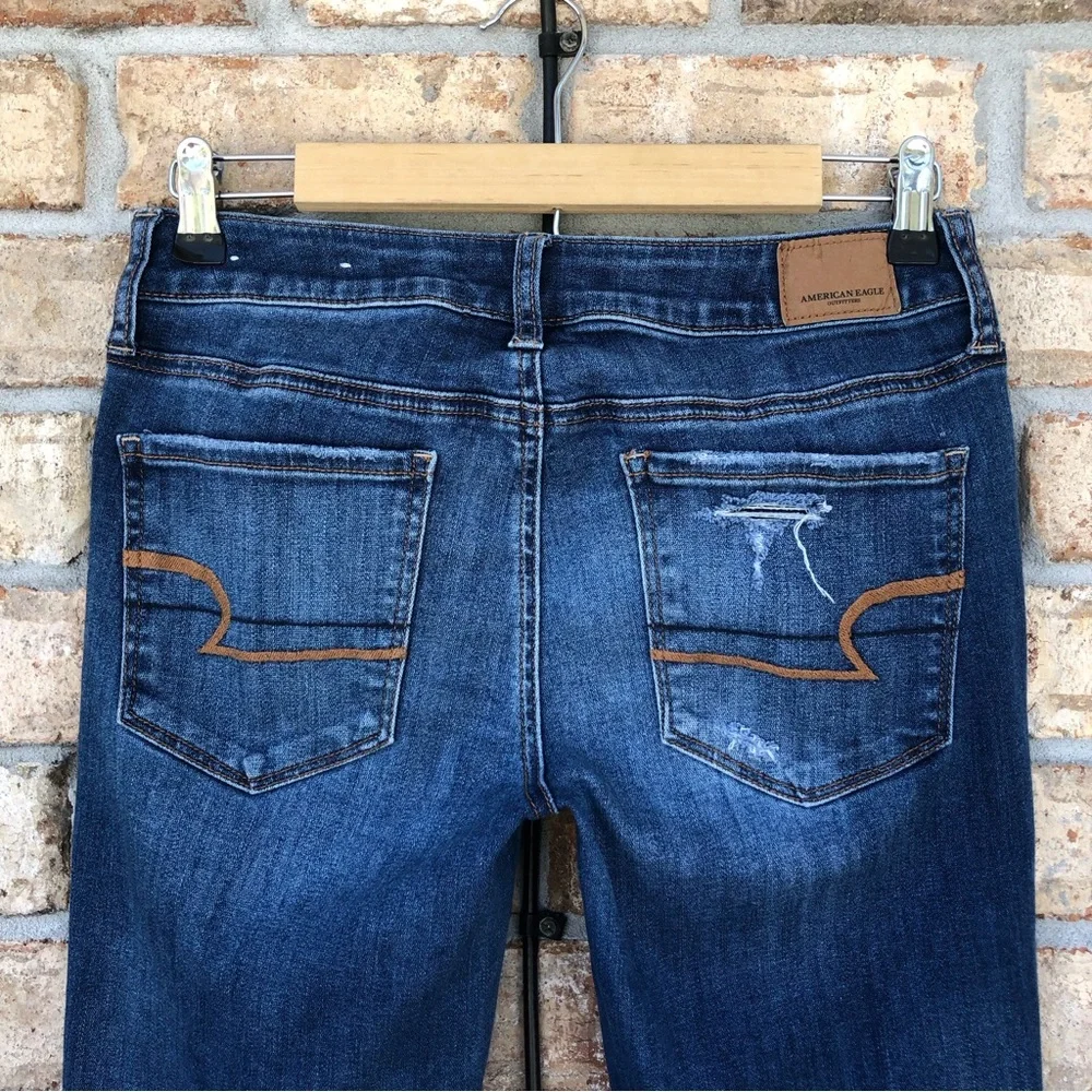 A E O Super Stretch X Ripped Distressed Blue Wash Mid Rise Skinny Jeans 6_7